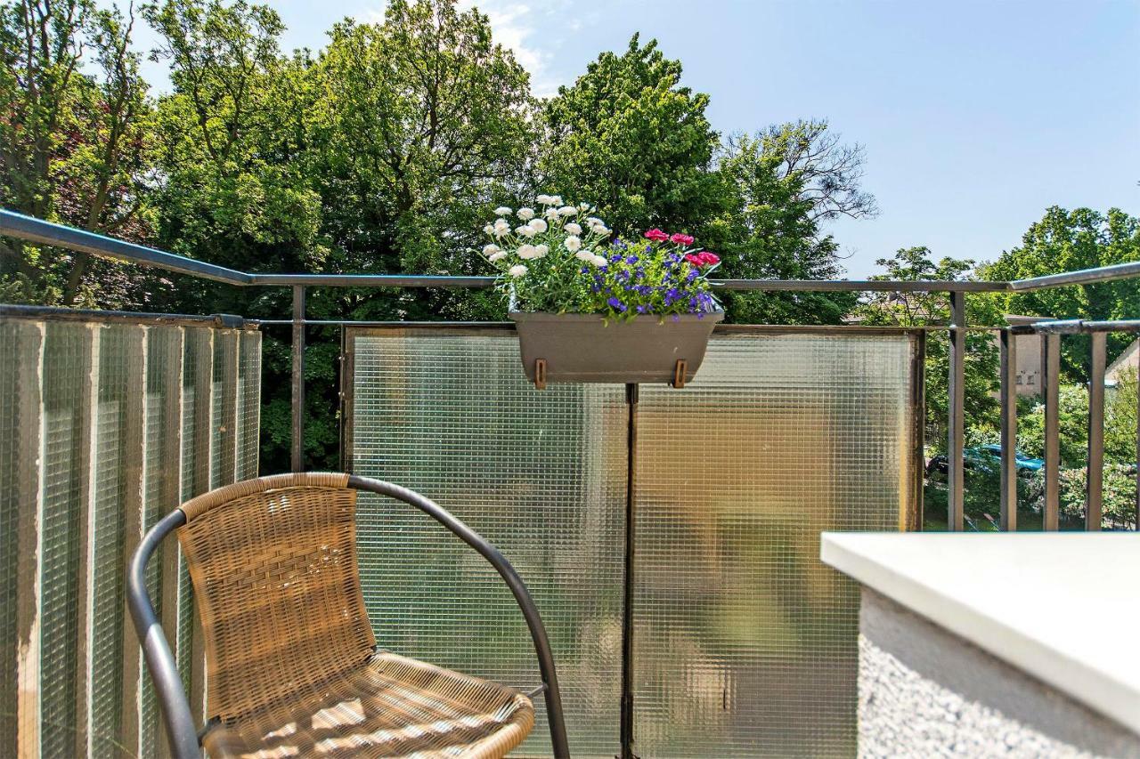 Sunny Suite In Center Of โซพอต ภายนอก รูปภาพ